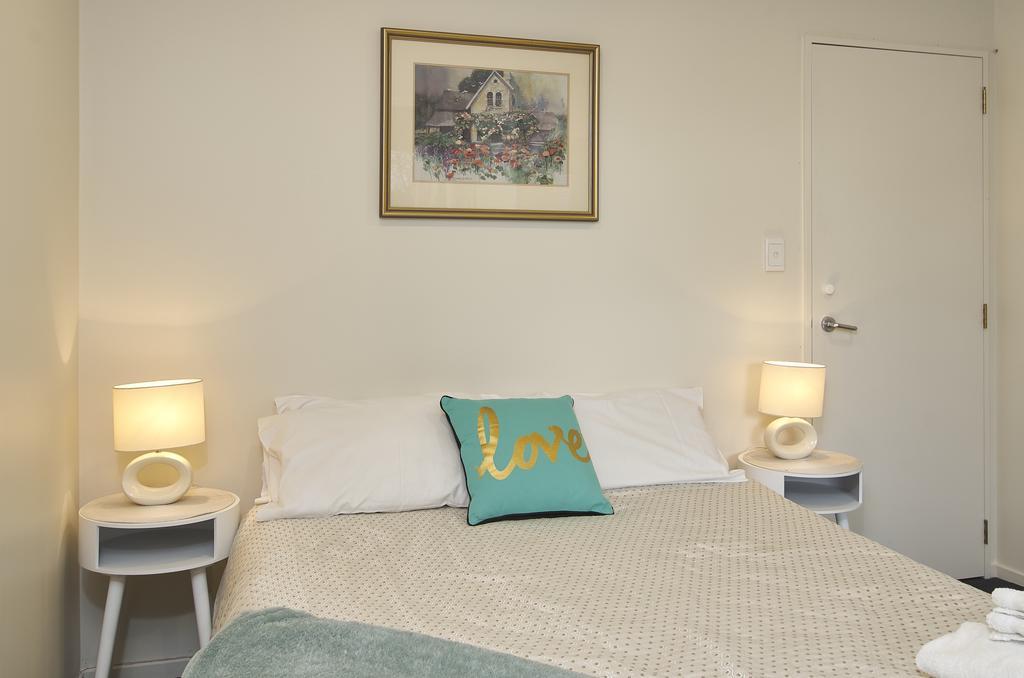 Riccarton Loft - Christchurch Holiday Homes Quarto foto